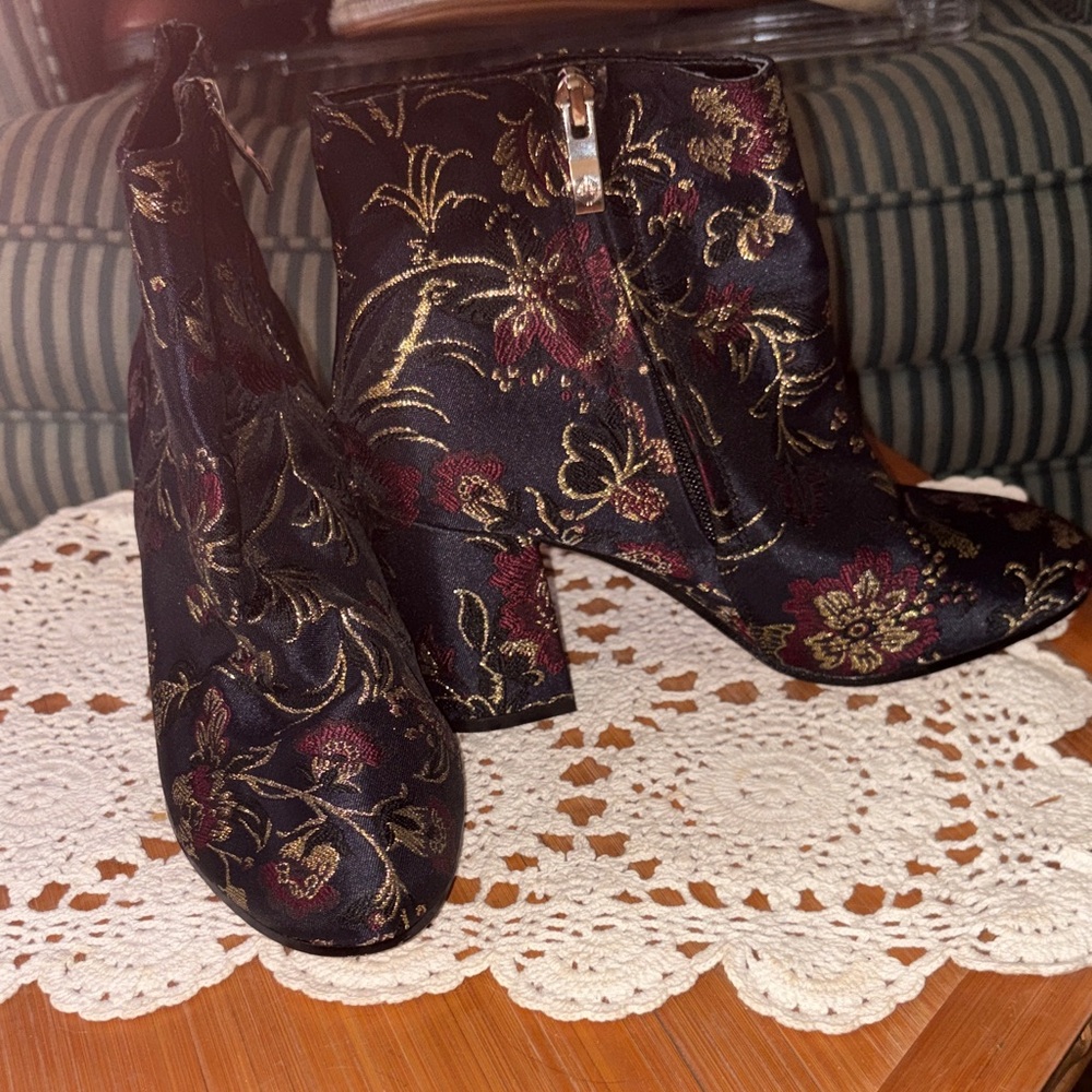 Womens shoes Antonio MELANI Black|dark navy Gold Floral Ankle Boots#baddie#glam - Picture 7 of 7